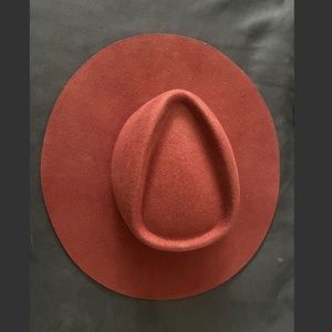 Gigi Pip Dakota Triangle Crown Hat